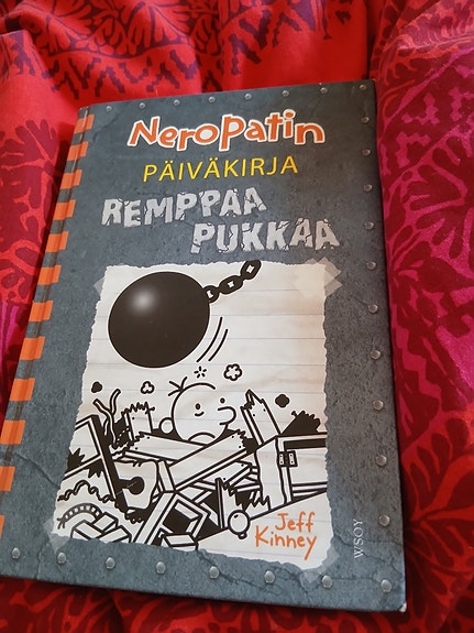 Neropatin päiväkirja remppapukkaa.
