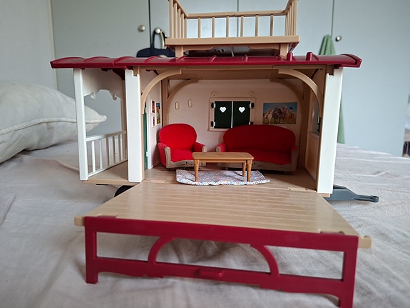 Schleich asuntovaunu