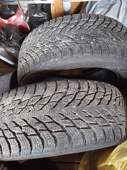 Nokian Hakkapeliitta kitkarenkaat 225/55 R18. 2kpl