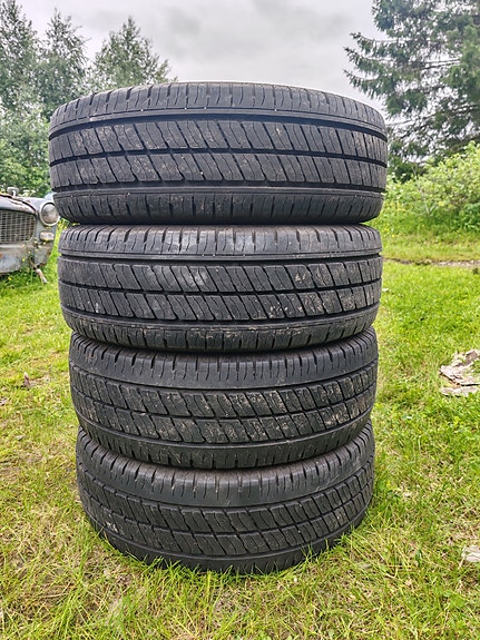 215/65/16C Viking transtech