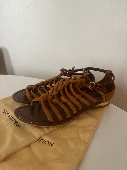 Louis Vuitton sandaalit