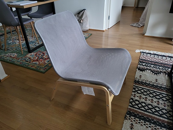 Lounge Chair (IKEA Style) – Excellent Condition – €35. DM