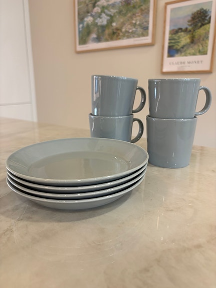 Iittala Teema harmaa mukit ja lautaset