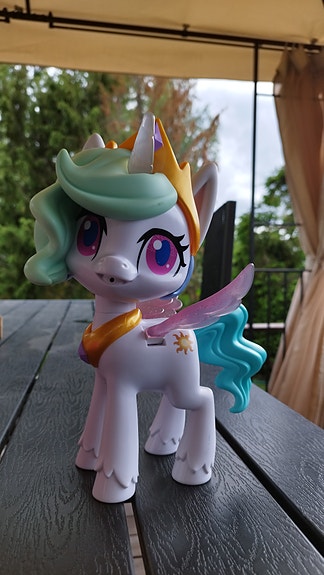 My Little Pony prinsessa-poni Kiss unicron hahmo. . Prinsessa Celestia.