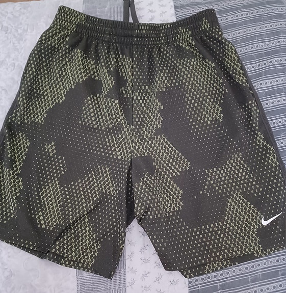 Niken shortsit