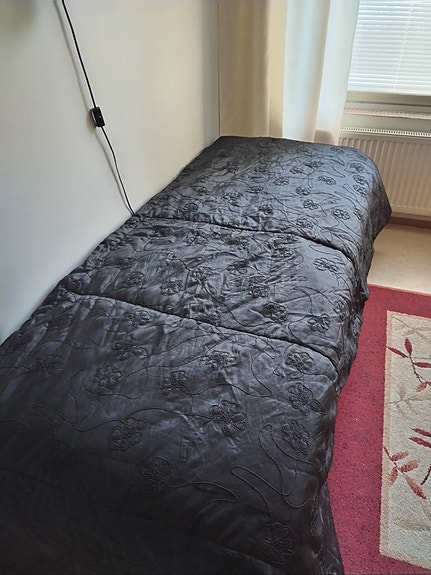 Parisängyn päiväpeitto