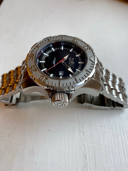 Invicta kello