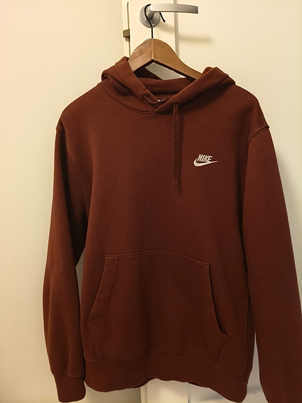Nike huppari