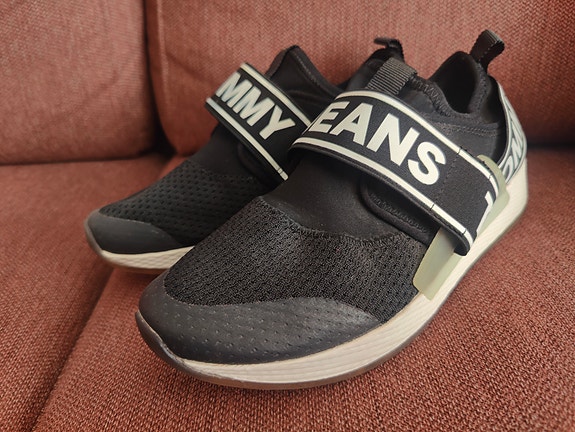 Tommy Hilfiger kengät 39