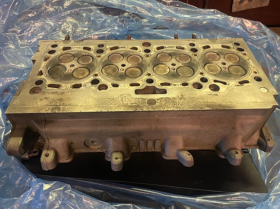 VW 2.0 dieselin kansi