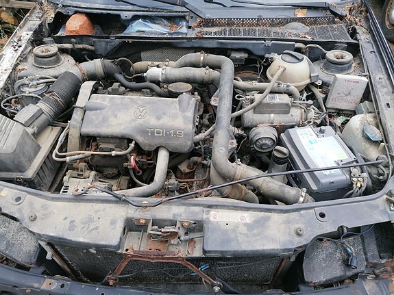 Vw Golf 3 TDI moottori