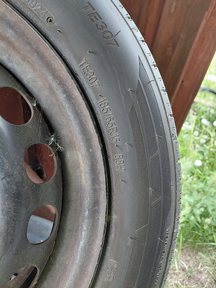 Kesärenkaat volvo s40 vanteilla