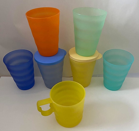 Tupperware mukit 7 kpl