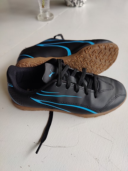 Futsal kengät 33
