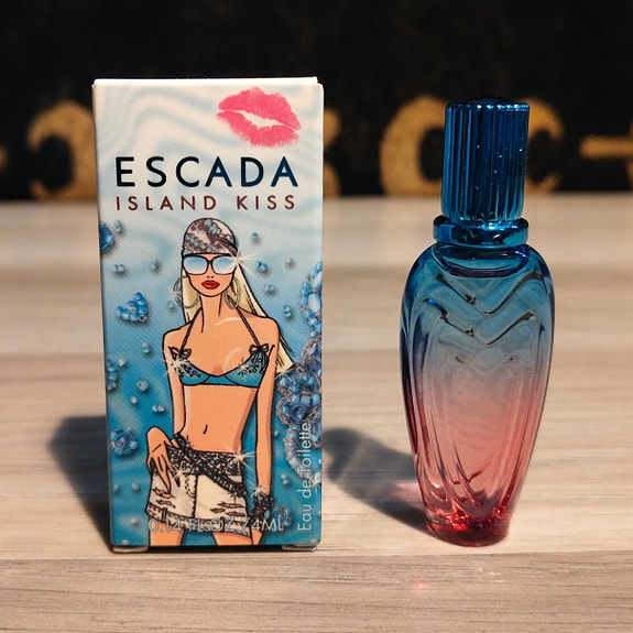 Escada Island Kiss EDT 4ml hajuvesi