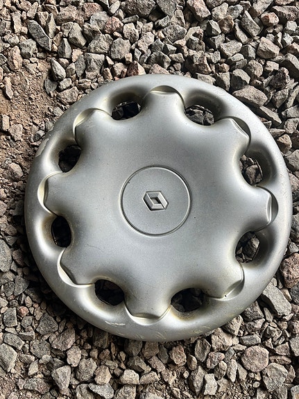 Renault 15” pölykapseli