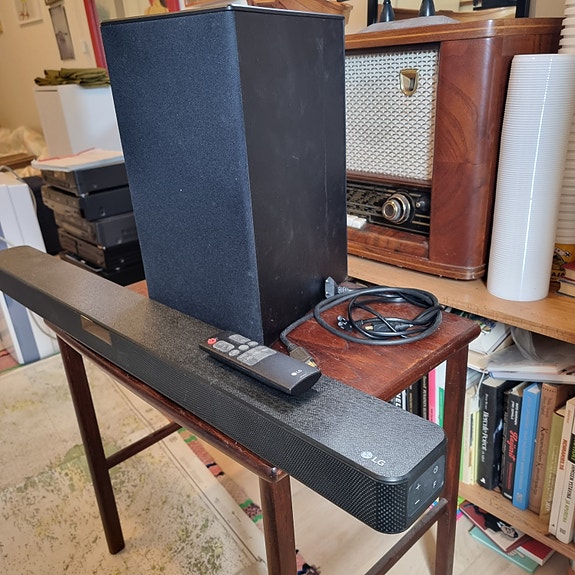 LG soundbar ja subwoofer