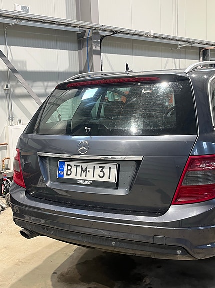 W204 kontinluukku