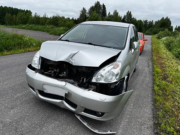 Toyota Corolla Verso 1.6VVT-i -06