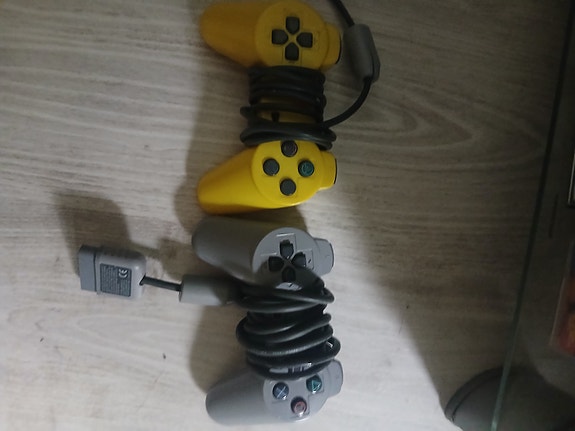 ps1 ohjaimet