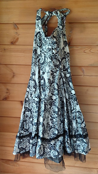 Halterneck mekko