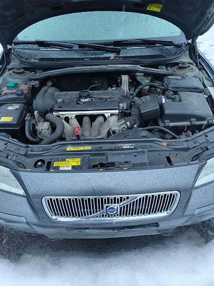 Volvo 2.4 bensa moottori+manuaalivaihteisto 5-vaiht.