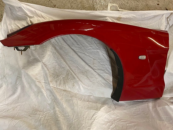 Chevrolet corvette c6 2005 base coupe vasen etulokari