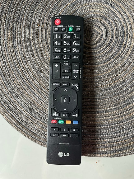 LG kaukosäädin televisiolle