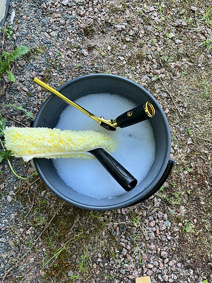 Edullista ikkunanpesua Kotkassa