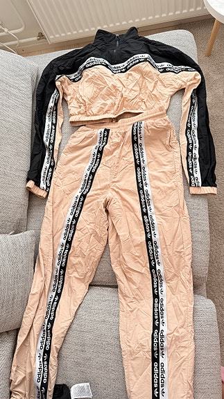 Adidas Originals -tuulipuku / verkkariasu koko XS