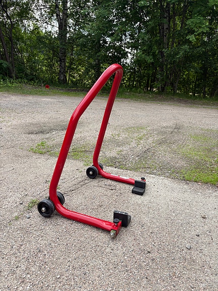 Moottoripyörä huoltopukki/nostin