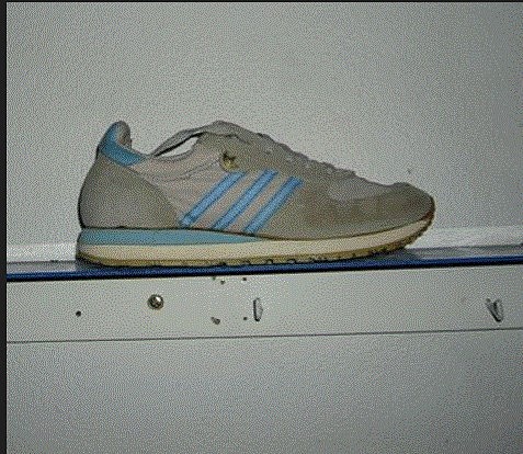 ADIDAS retro kolmeraita lenkkarit koko 37,5 (sisämitta 23 cm- )