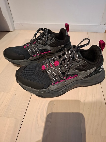 North Face lenkkarit