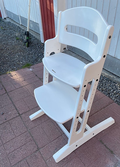 Lasten syöttötuoli