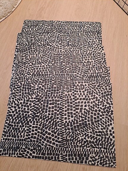 Marimekko tabletit mustavalkoinen kuosi