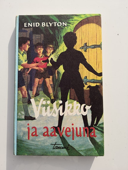 Enid Blyton Viisikko ja aavejuna kirja