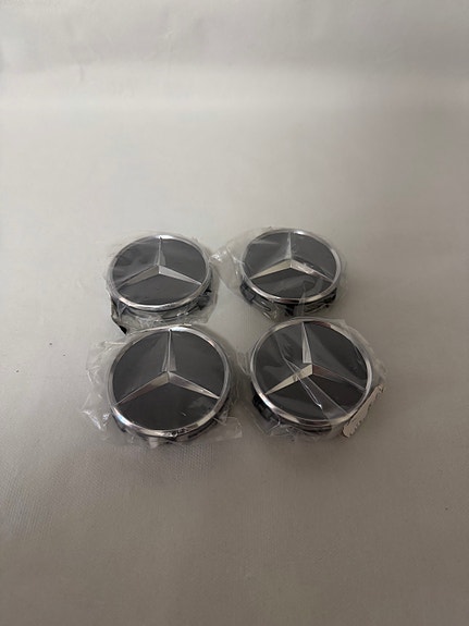 Mercedes-Benz alkuperäiset vannekapselit / pölykapselit