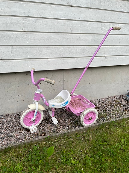 Lasten kolmipyörä