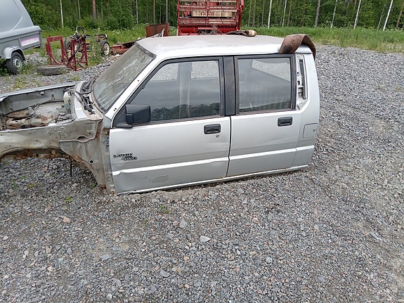 Mitsubishi l200 ovet