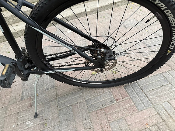 HYDROGEN maastopyörä hyvässä kunnossa