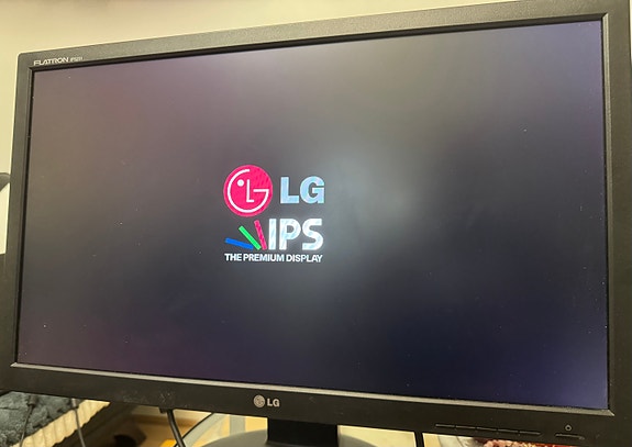 LG IPS -näyttö 23"