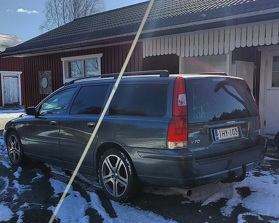 volvon orkkis 17" vanteet kumit on ihan loppu