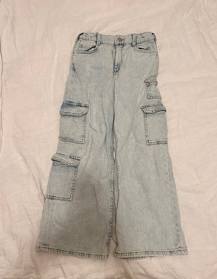 H&M farkkucargohousut koko 134 sininen tytöt