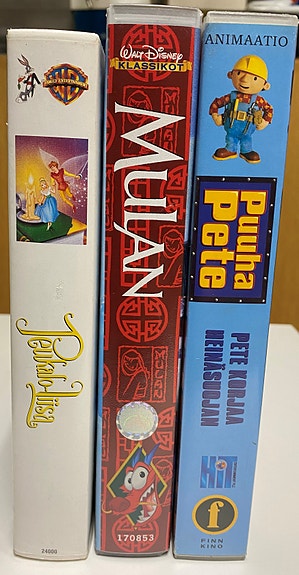 Lasten VHS elokuvia