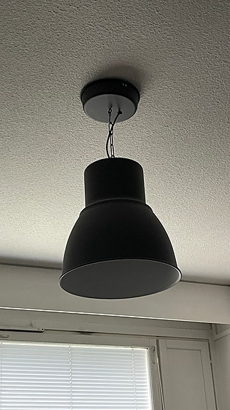 Ikea-valaisin