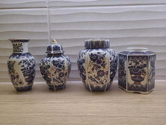 japanilaista posliinia setti