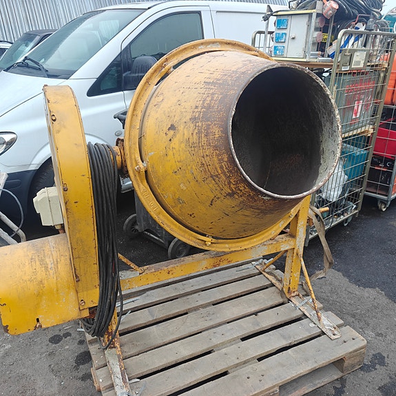 Betonimylly ESKO -82