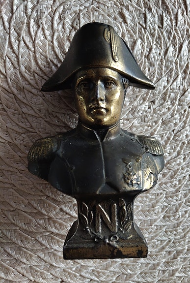 Napoleon, pieni patsas