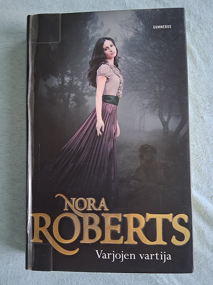 Nora Roberts Varjojen vartija