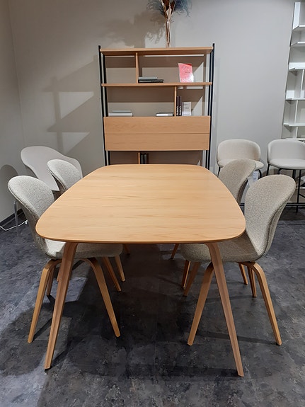 BoConcept Hauge -jatkettava ruokapöytä